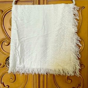 Scarf Wrap Confetti Knits with fringe Edge 35”around squared super soft guc